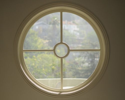 26 Circular window AMRON